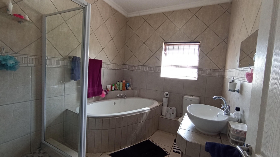 3 Bedroom Property for Sale in Vredenburg Western Cape